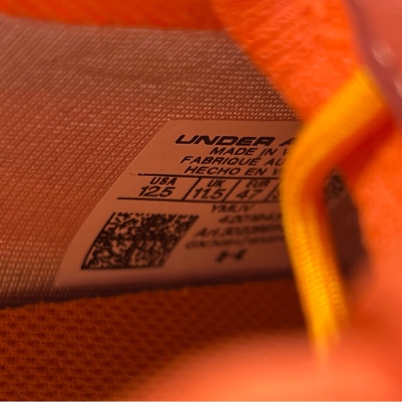 Under Armour Curry 6 Team Orange White Basketball Shoe 3022893-800 Men’s Sz 12.5 - Picture 10 of 10